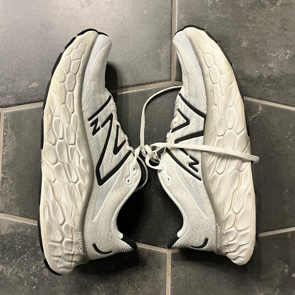 New Balance More V4